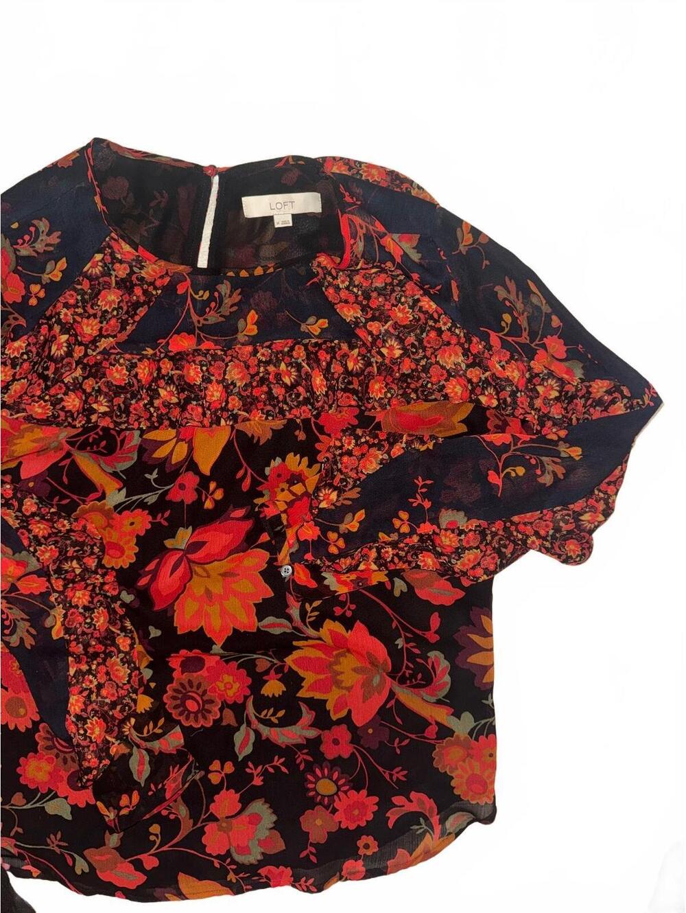 Women's LOFT floral long sleeve blouse size medium